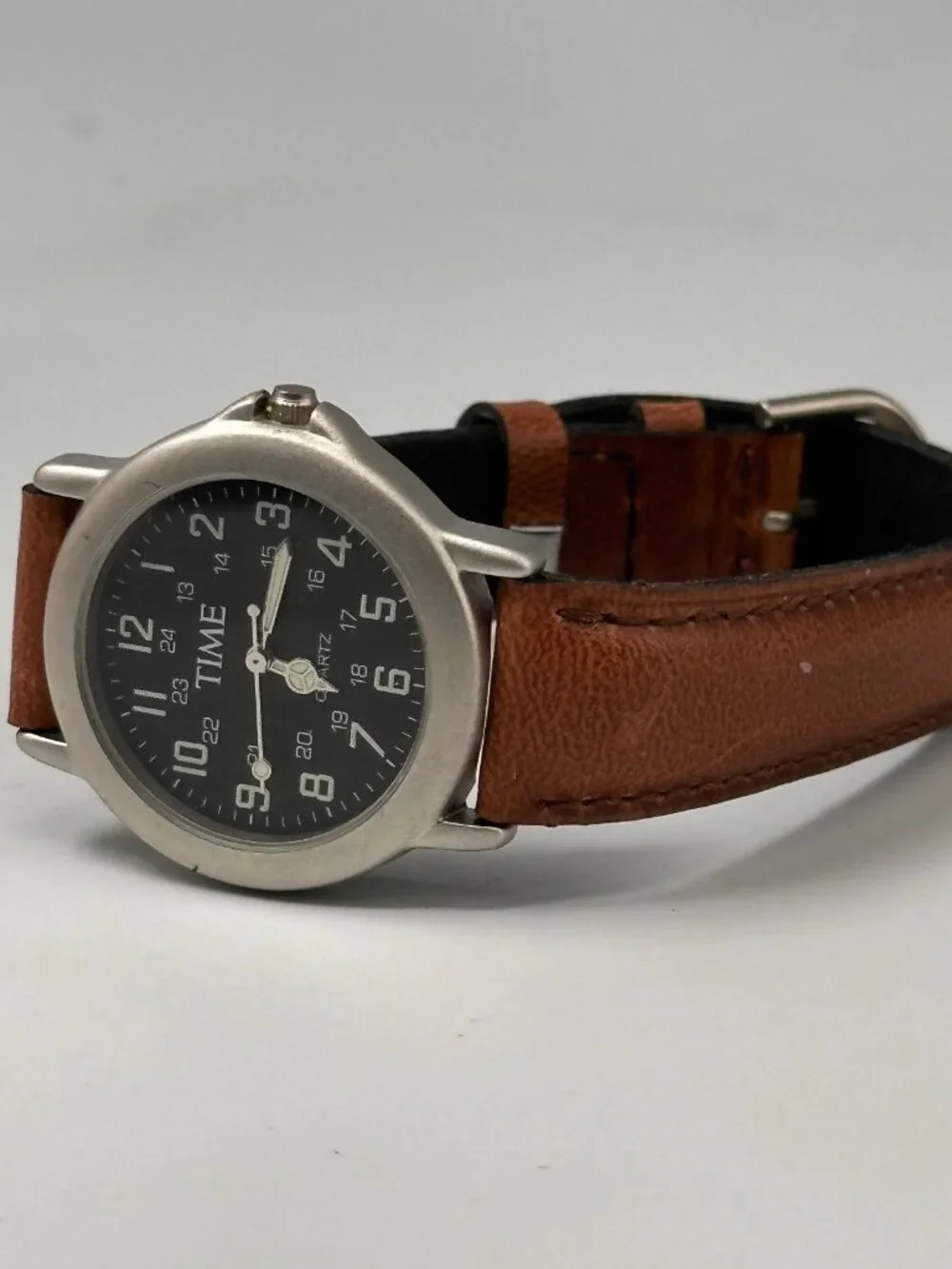 Time Watch Men Silver Tone Black Dial Brown Leather Band New Battery 9